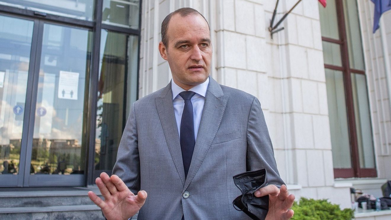 Ministrul Finanțelor, despre articolul din HG care lasă deschise școlile private: A ieșit limpede din Guvern, numai că a existat o greșeală / A fost o discuție cu ministrul de Externe, pentru că sunt câteva școli străine din București și să nu apară nemulțumiri