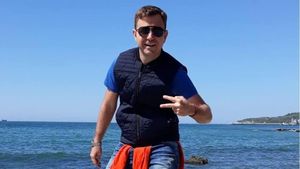 Un apropiat al echipei Olguţa - Claudiu Manda, care a picat examenul de intrare în Ministerul de Externe, numit avocatul României la Curtea de Justiţie a UE