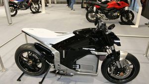 VIDEO Honda pregătește lansarea primei motociclete electrice de performanță