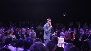 Gabriel Attal a fost ales șef al liberalilor lui Macron în Parlamentul Franței / Premierul demisionar își asigură un nou drum politic după eșecul alegerilor anticipate