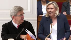 Președintele Emmanuel Macron și guvernul condus de Elisabeth Borne sunt ajutați de o opoziție complet disfuncțională