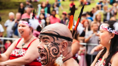 Portretul unui preot Māori a devenit cea mai scumpă lucrare de artă din istoria Noii Zeelande/ Tabloul semnat de Frederick Goldie a fost vândut la licitație pentru suma record de peste 2,2 milioane de dolari