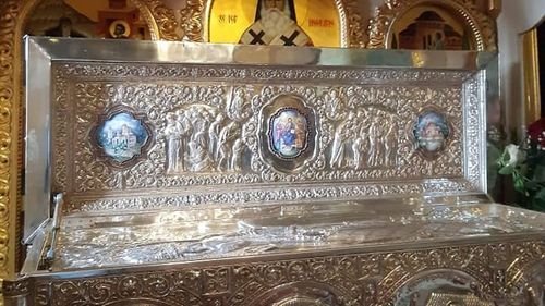 Încă un pelerinaj în București în plină criză sanitară / Moaștele Sfîntului Nectarie și ale Sfântului Efrem cel Nou vor fi scoase spre închinare de sâmbătă până luni la Mănăstirea Radu Vodă din sectorul 4 