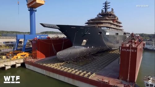 Numărul de super-yacht-uri construite a atins un record, cu superbogații care își etalează averile post-pandemie – The Times