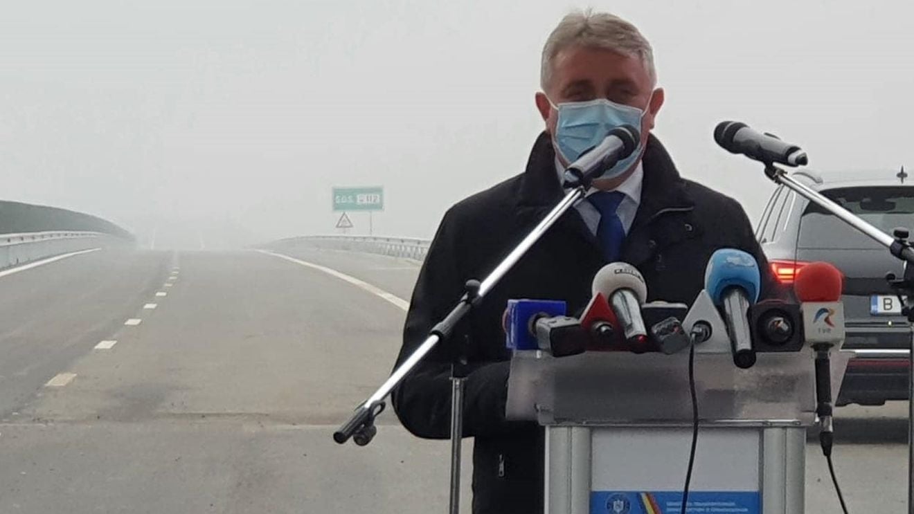 Bode, la inaugurarea autostrăzii Râşnov-Cristian: Cu aceşti 10 kilometri de autostradă, guvernarea liberală încheie anul 2020 cu aproximativ 90 de kilometri daţi în trafic într-un an dificil