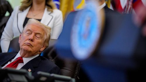 Donald Trump şi-a efectuat controlul medical anual, cu câteva zile înainte de a împlini 80 de ani