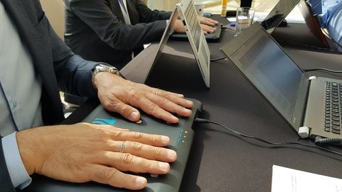 Actual de Cluj: Cine e „Psychometric Systems”, firma care a lansat aparatul de „scanare” în palmă pe care l-a adoptat Inspectoratul Școlar din Cluj