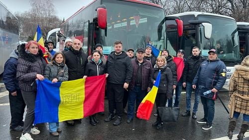 Autocarul FC Hermannstadt a dus oameni din Sibiu la protestul AUR din București / „Nu clubul de fotbal a trimis autocarul la protest, ci partidul AUR a închiriat mai multe mașini”