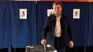 Premierul moldovean Dorin Recean: Am votat pentru România europeană şi puternică/ E nevoie de unitatea noastră. Să ne aducem contribuţia la protejarea viitorului european al cetăţenilor de pe ambele maluri ale Prutului
