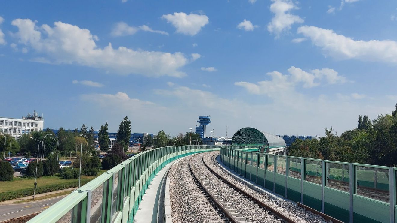România cumpără 12 trenuri cu hidrogen de la asocierea Siemens Mobility. Valoarea contractului este de 1,6 miliarde de lei fără TVA și include o perioadă de mentenanță de 15 ani