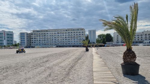 A început pregătirea plajelor de pe litoral pentru sezonul estival