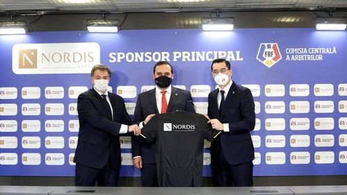 FRF anunță încheierea parteneriatului cu Nordis Grup / Arbitrii aveau imprimat pe tricouri numele companiei / Societatea a intrat în insolvență  