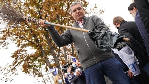 Renato Usatîi: Dodon este simbolul corupției. Ce le-a cerut alegătorilor să facă în turul doi - Universul.net