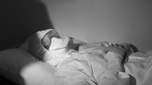 Pagina de Media: "Oameni care vor să îşi ia adio de la familie. Simt că vor muri. Simt şi nu îi pot avea pe cei dragi alături. E cea mai mare durere!” / Fotograful Cristian Movilă, după 150 de ore de documentare în ATI