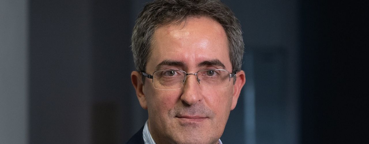 România, un stat militarizat şi dezarmat. Epoleţii s-au înmulţit, au umplut politica şi business-ul, însă nu e clar dacă pot şi apăra ţara