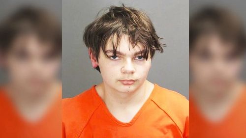Părinţii adolescentului ucigaş din Michigan, care a împușcat mortal patru colegi de clasă, inculpaţi pentru omor involuntar/ Tatăl acestuia cumpărase cu patru zile înainte arma folosită pentru atac