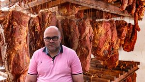 VIDEO | De la Sarmale la Tapas | Agustin Montero, un spaniol cu suflet de român: „Și noi tăiem porcul înainte de Crăciun și facem toate preparatele ca și românii”