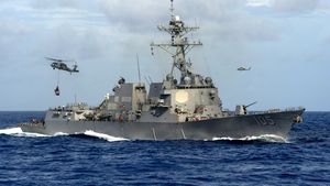 Secretarul nominalizat al Marinei SUA spune că Trump îi trimite mesaje în miez de noapte despre navele de război americane ruginite /Președintele, „obsedat” de aspectul navelor militare, a pus că vasele americane sunt „urâte” în comparație cu cele rusești