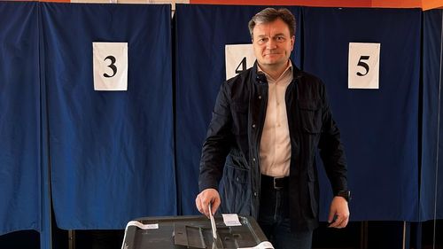 Premierul moldovean Dorin Recean: Am votat pentru România europeană şi puternică/ E nevoie de unitatea noastră. Să ne aducem contribuţia la protejarea viitorului european al cetăţenilor de pe ambele maluri ale Prutului