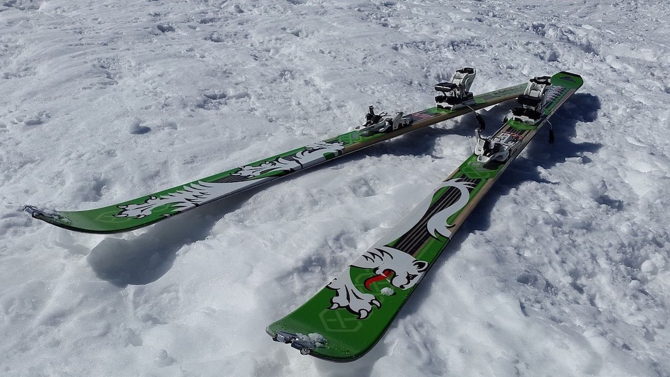 Austria, Franța și Bulgaria sunt cei mai mari exportatori de schiuri și snowboarduri din UE