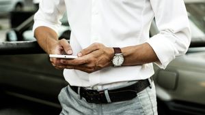 The Financial Times: De ce „ușa din dos” pentru accesul la date criptate este o idee nocivă / Criptarea end-to-end este soluția cea mai bună