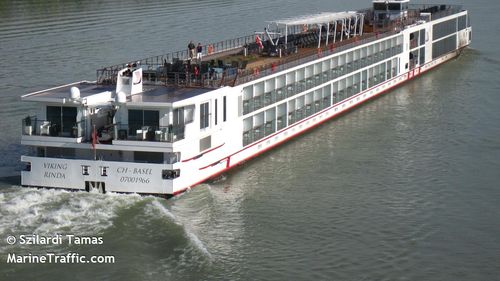 Nava „Viking Rinda” cu 166 de turişti la bord, majoritatea americani, escală în portul Constanţa / Nava deschide sezonul de croaziere