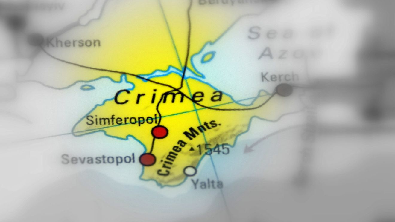 În Crimeea, rația de benzină a fost redusă din nou, în urma atacurilor ucrainene asupra rafinăriilor ruseşti