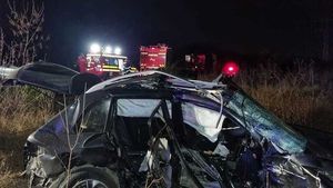 Accident rutier grav pe DN 7, în județul Dâmbovița: Două persoane au murit, iar alte cinci, între care patru copii, sunt rănite