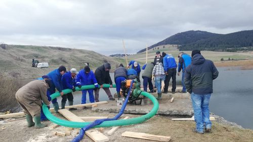 Jaful din bani publici: Spor cerut la Apele Române Iași pentru ”risc de corupție”, ”radiații de la calculatoare și imprimante” și ”presiuni pe părțile moi ale corpului” / Instituția e dominată de clanuri și familii - Reporter de Iași