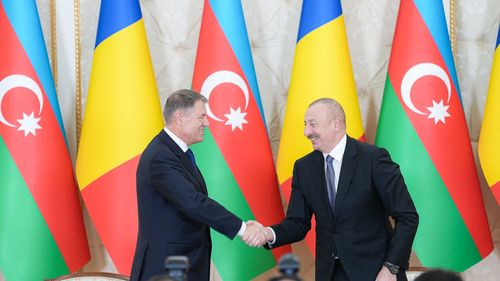 Klaus Iohannis, în Azerbaidjan: "Rămânem puternic interesați în accesarea de volume suplimentare de gaz caspic pentru a acoperi consumul nostru național aflat în creștere"