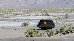 O sondă NASA a revenit pe pământ cu mostre de asteroizi după șapte ani și o călătorie de peste 6 miliarde de kilometri