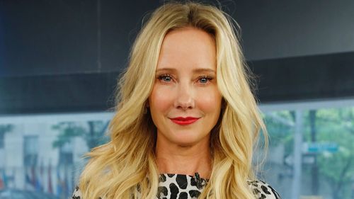 Actrița Anne Heche, deconectată de la aparatele care o țineau în viață / Vedeta hollywoodiană a fost victima unui accident rutier în urmă cu o săptămână