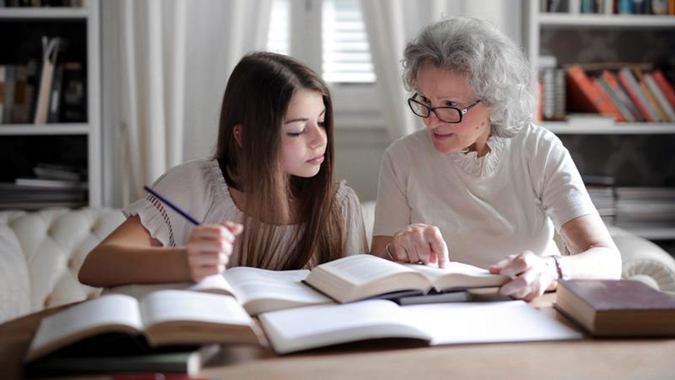 Raport al Ministerului Educației: Aproape jumătate din elevii din clasele a VIII-a și a XII-a, care au avut examene anul acesta, au făcut meditații în perioada în care școlile au fost închise