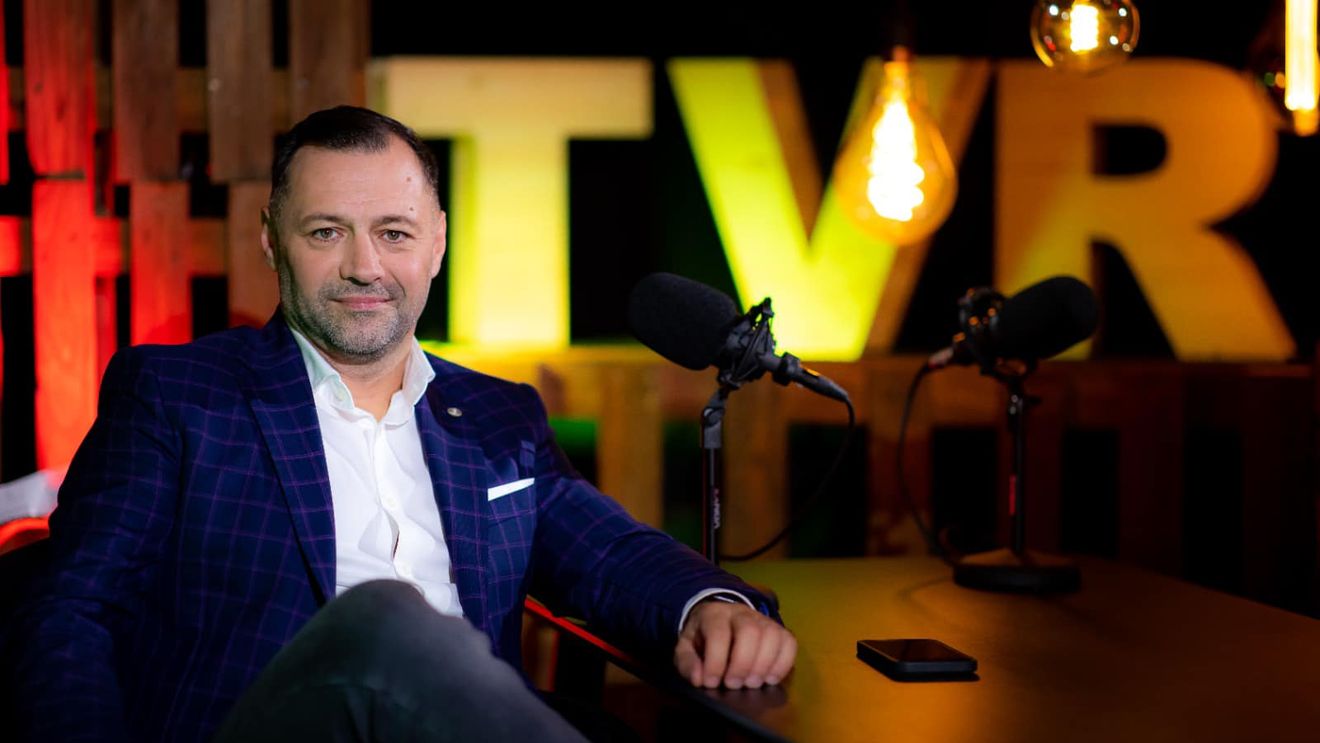 Comentatorul sportiv Marian Olaianos a fost concediat de la TVR după ce și-ar fi agresat fizic și verbal o colegă