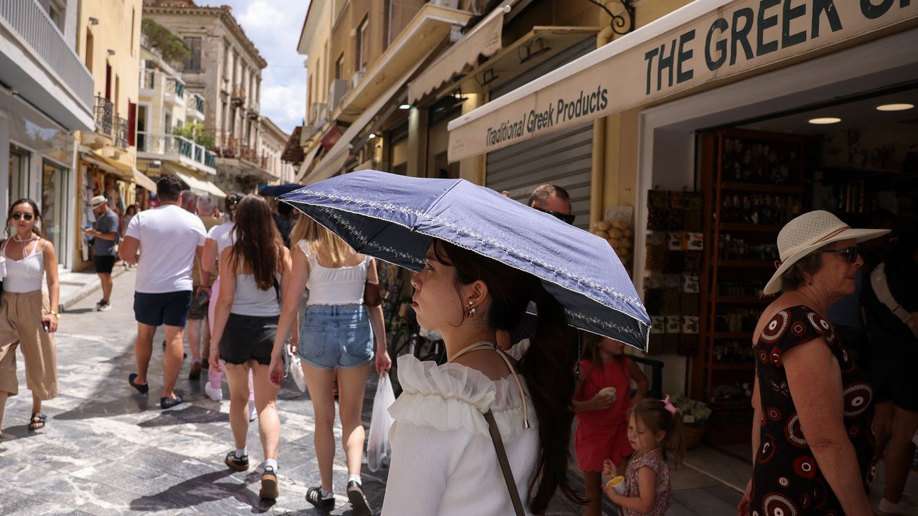 Cartiere "saturate de turiști": locuitorii Atenei se revoltă împotriva turismului excesiv în Grecia