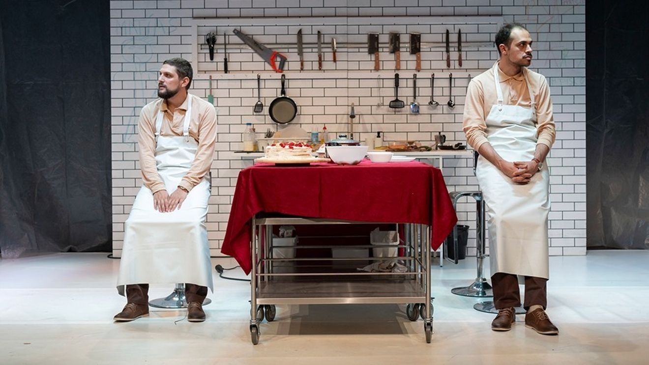 Spectacolul „Sunt un criminal şi un tată de familie”, în premieră la Teatrul Metropolis