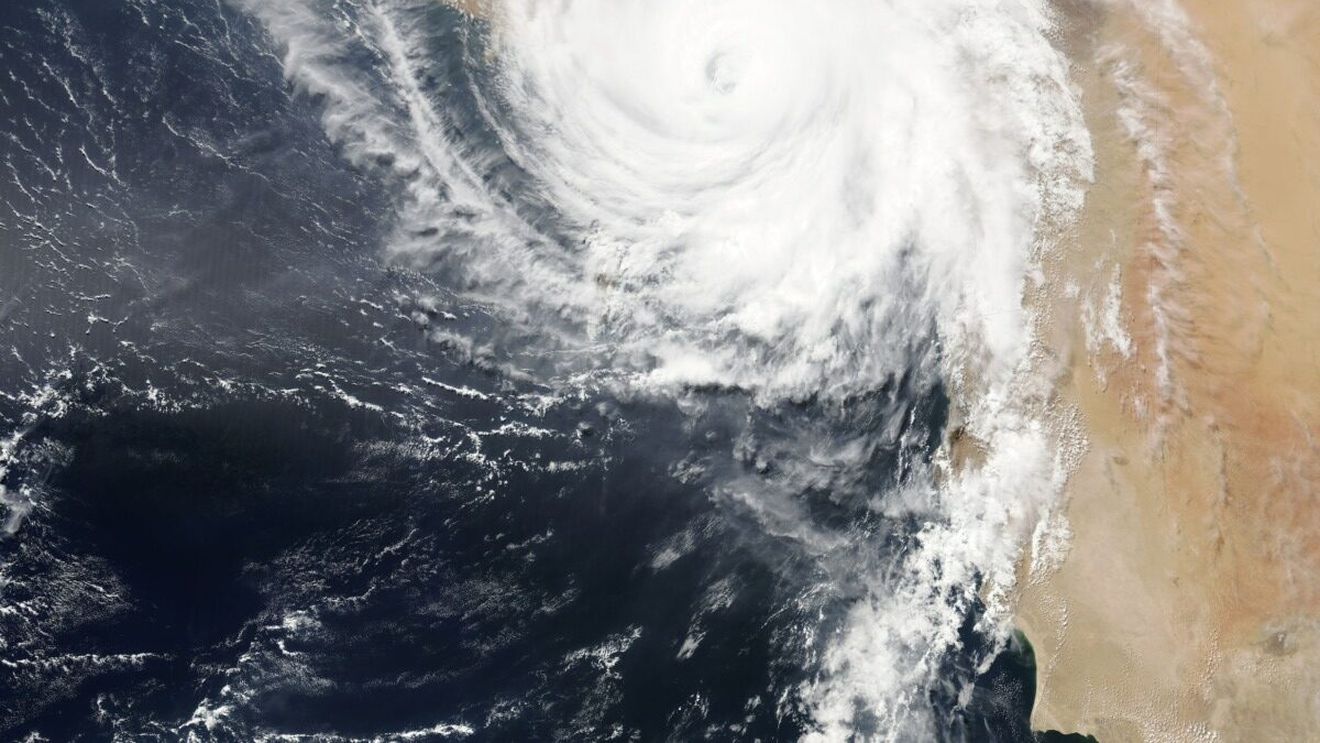 Uraganul Beryl a făcut ravagii în sud-estul Caraibelor, după ce a atins gradul 5, cu ”potențial catastrofal” / Cel puțin o persoană a murit