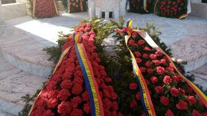 Boicot în Sibiu: Autoritățile nu vor fi lăsate să depună coroane la monumentele dedicate Revoluției din 1989 / ”Cerem instituțiilor abilitate ale statului român sprijinul clar pentru aflarea tuturor criminalilor din Decembrie 1989”