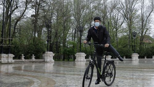 Klaus Iohannis, în Vinerea Verde: Încercați să lăsați mașina acasă/ Nu există variante de rezervă la vaccinare/ Mai e nevoie de multă muncă pentru depolitizarea instituțiilor/ PNRR nu este o catastrofă, vom corecta și vom implementa planul