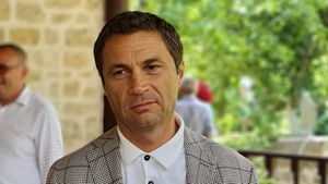 Instanță: Primarul suspendat Cristian Radu nu poate reveni în fruntea Primăriei Mangalia / A fost arestat preventiv acum șapte luni, fiind acuzat de luare de mită