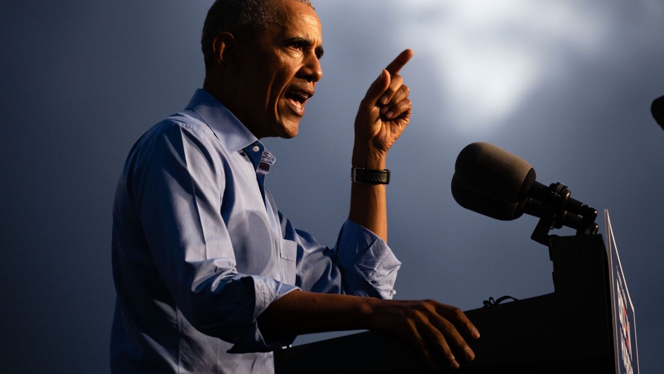 VIDEO Obama a cântat rap pe versurile unei piese de Eminem la un miting de susţinere a Kamalei Harris
