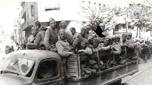 Noul manual rus de istorie îi califică ”fasciști” pe revoluționarii unguri care s-au ridicat împotriva ocupației sovietice. Guvernul Orban, nici o reacție