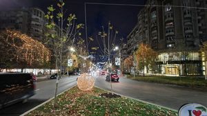 VIDEO Sectorul 3: Primul an în care au fost împodobite și bulevardele cu luminiţe, nu doar parcurile