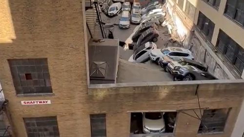 New York: O parcare s-a prăbușit în Manhattan, cel puțin un mort și mai mulți răniți