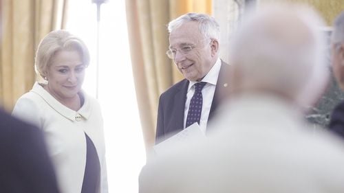 Viorica Dăncilă a demisionat de la BNR, unde a fost consultant al guvernatorului Mugur Isărescu