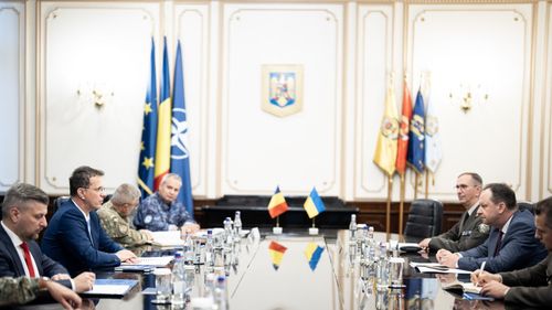 România îşi menţine angajamentul pentru Ucraina, în strânsă coordonare cu NATO şi UE, transmite ministrul Apărării după o întrevedere cu ambasadorul Ucrainei