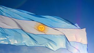 Şeful cabinetului de miniştri din Argentina admite că a minţit ani de zile fiscul, „ca toţi argentinienii” / „Niciodată nu mi-ar fi trecut prin cap să economisesc „oficial””