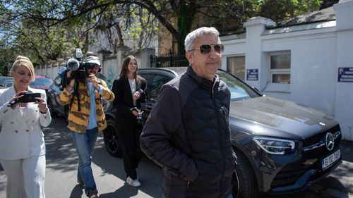 Detaliile condamnării lui Dan Diaconescu la opt ani şi patru luni de închisoare: Instanţa îi interzice să fie ales în autorităţile publice pe o durată de 3 ani după ispășirea pedepsei / Diaconescu, obligat să achite cheltuieli judiciare de 35.000 de lei/ Decizia nu este definitivă