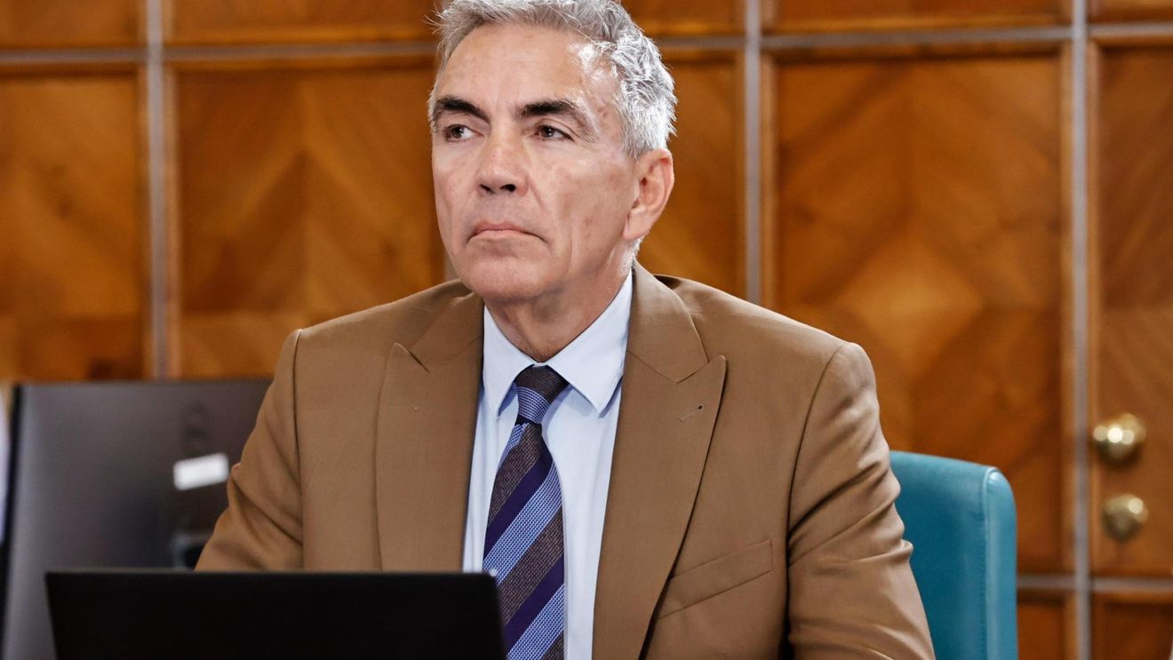 Dragoș Anastasiu, nouă declarație împotriva declarațiilor de avere: Mă uitam şi la Administraţia Prezidenţială, că erau cele două fete cu care lucram şi care măcinau vreo două zile la declaraţia de avere. Nu mi se pare că acolo e problema noastră. În UE, nu toată lumea depune declaraţii de avere