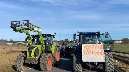 BREAKING Comisia Europeană propune o relaxare a cerințelor de mediu pentru agricultori, ca răspuns la furia fermierilor